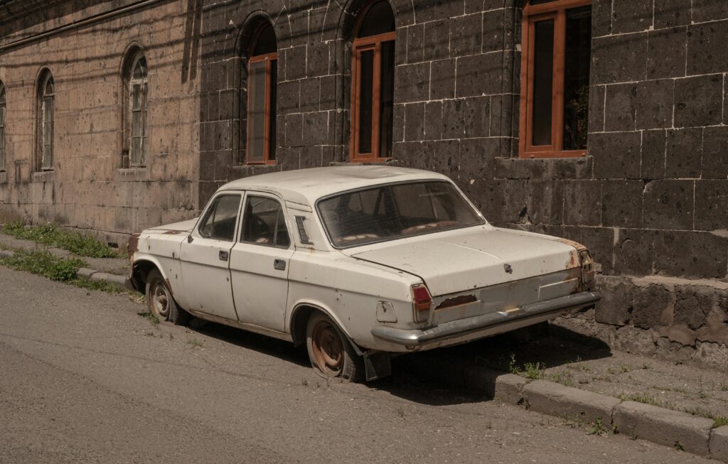junk yards that buy cars